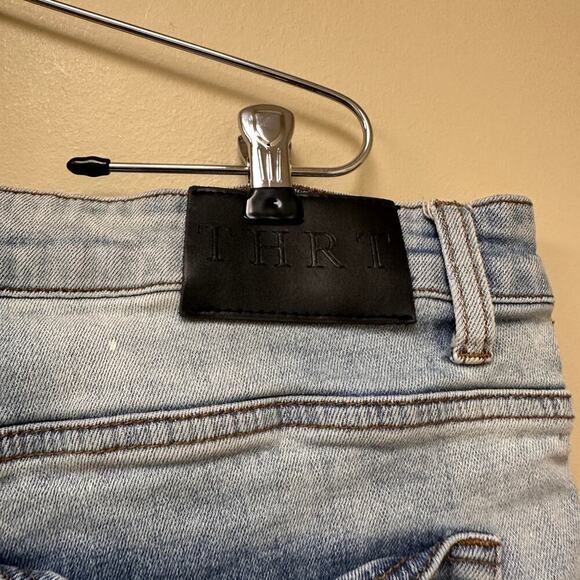 THRT Size 44 Men's Blue Light Wash Denim Jeans Distressed Splatter Streetwear - Picture 7 of 13